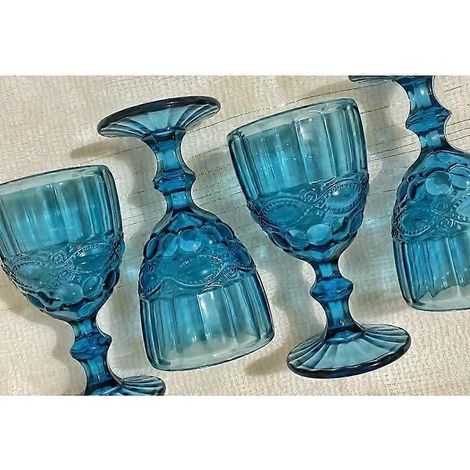 verre à vin rouge vintage de style européen, sculpté et orné de pétales en relief, gobelet (1/5)