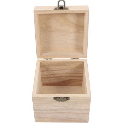 Square Wooden Gift Box with Lockable Clasp (1/5)