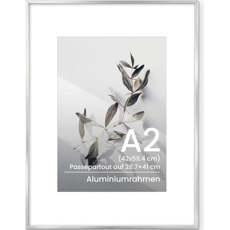Cadre photo A2 42 x 59,4 cm en aluminium – Cadre moderne A2 noir pour photos, affiches, œuvres d'art ou certificats – Cadre photo en métal solide avec verre trempé pour montage mural Argenté (1/5)