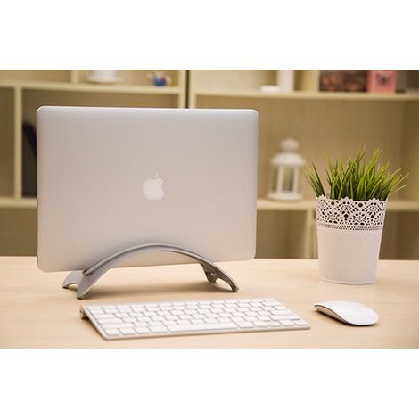 Supporto verticale salvaspazio da scrivania per notebook Apple (argento) (1/5)