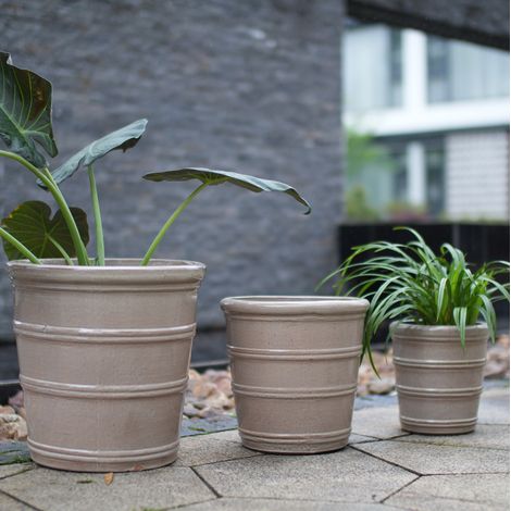 Keramik-Blumentopf Ø 24 cm, taupe glänzend, mit Drainagelöchern (1/5)