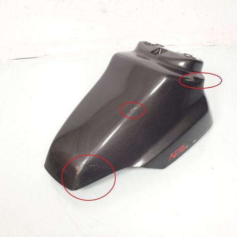 [PRODUIT D'OCCASION] Garde boue avant origine pour scooter Peugeot 50 SV 1172724000 (1/3)