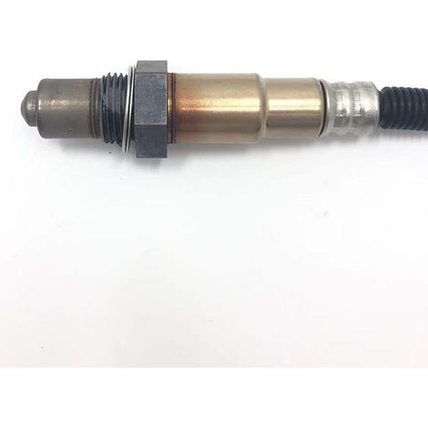 Oxygen sensor compatible with BMW 5 Series vehicles: 11787539126, 0258006794, 0258006808 (1/3)