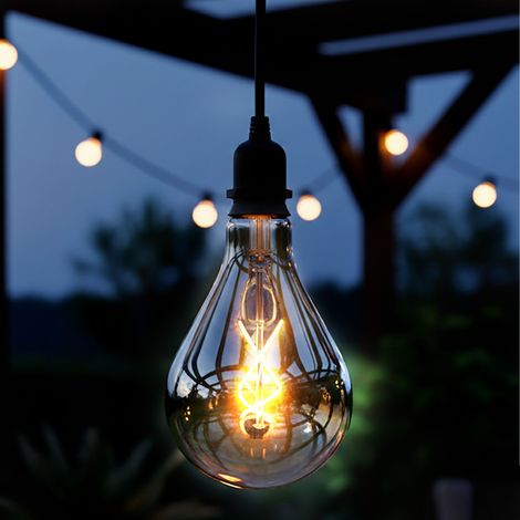 LED Glas Glühbirne XL warm weiß batteriebetrieben mit Timer - 25 cm - Retro Hängelampe im Smoky Design für Innen und Außen