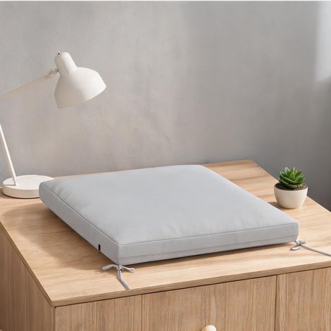 Coussins de chaise de jardin 50 x 50 cm gris clair mousse haute (1/5)