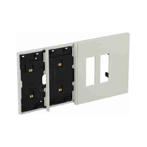 Marco electrificado BTIKW8104M02 con tapa de doble enchufe Italia