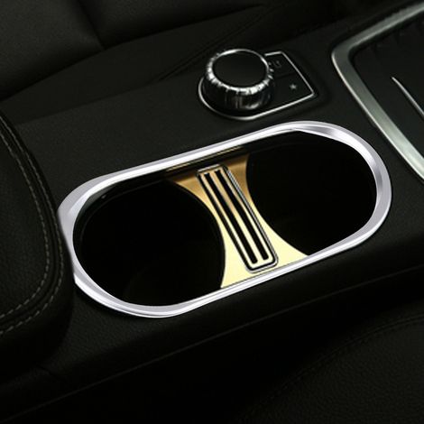 Couvercle de porte-gobelet pour console centrale Mercedes-Benz Classe A/Classe CLA/Classe GLA (modèles 2013-2017). (1/5)