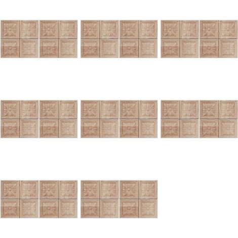 64 appliques en bois sculpté, à motif à carreaux, non peintes, convenant à la décoration de portes d'armoires et autres meubles. (1/5)