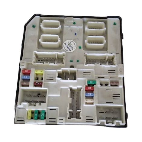 [PRODUIT D'OCCASION] Boite A Fusibles RENAULT Megane ♻️ Ref Oe. Usm2010 - Garantie à vie (1/4)