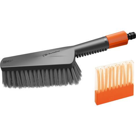 GARDENA Set completo de cepillo de limpieza del hogar de mano M cerdas suaves Cleansystem con jabón, para áreas medianas como vallas de jardín, ideal para superficies suaves o delicadas como madera o  (1/5)