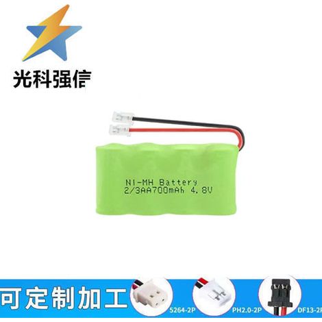 Nagelneue 4,8V 2/3AA 700mAh Ni-MH-Akkus, Universalanschluss für Platinen und Spielzeug. (1/2)