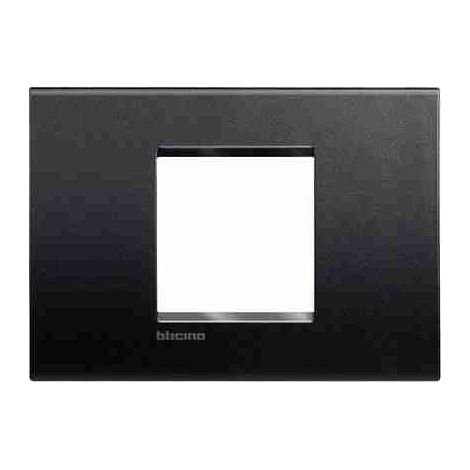 BTILNA4819AR Placca quadra Livinglight 2 moduli centrati
