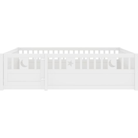 Lit enfant à barrières 140 x 190 cm en bois blanc avec décor étoiles et lune, sans sommier (1/5)
