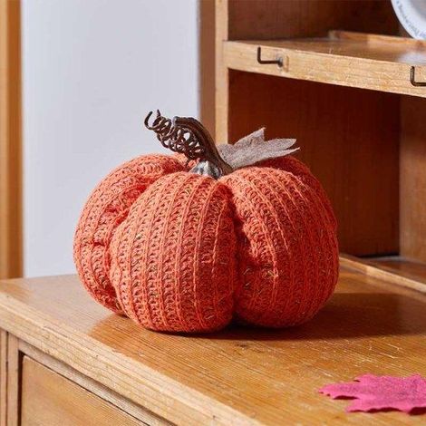 Halloween Large Plush Pumpkin 18cm Autumn Table Centrepiece Decoration Artificial Pumpkin Ornament Seasonal Home Styling Decor (1/5)