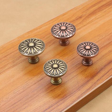 Poignée de tiroir fleurie lot de 4, bouton en laiton antique pour porte d'armoire, poignée de meuble décorative ancienne finition dorée, tirette de placard style rétro, accessoire quincaillerie pour c (1/5)