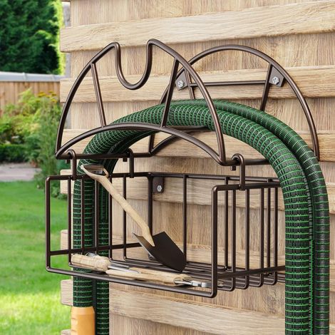 Wandmontierter Schlauchhalter, robuste Metallwandhalterung mit Werkzeugkorb, Schlauchhalter für den Außenbereich für Garten, Hof und Garage