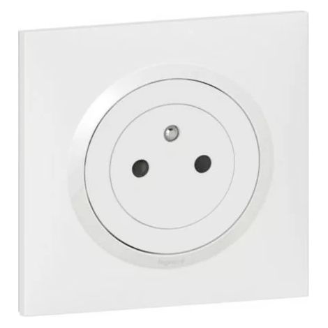 Legrand Dooxie 600735 Dooxie One socket outlet - 2P+T Surface - 16A - White