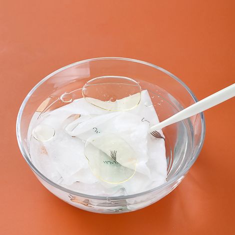 Linge à vaisselle jetable [En 50 feuilles] - Essuie tout super absorbant sans fibres pour cuisine et salle de bain (1/5)