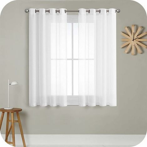 Rideau voilage semi-transparent blanc 140 x 160 cm – Lot de 2 – Oeillets métalliques pour installation facile – Décoration moderne pour salon (1/5)