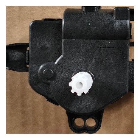 97159F9000 convient aux actionneurs de moteur de température Kia et Hyundai 97159-F9000. (1/5)