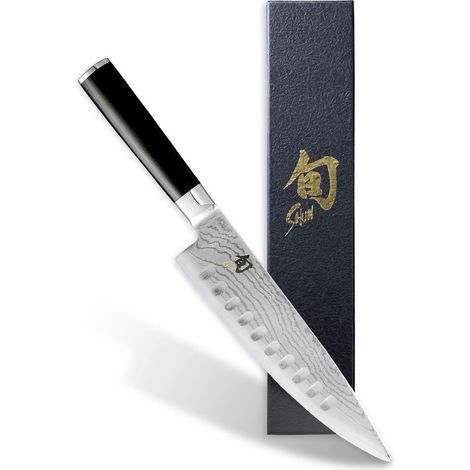 KAI Shun Classic coltello da cucina giapponese con lama da 20 cm con alveoli - Coltello damasco 32 strati VG MAX nucleo - 61 (±1) HRC - Manico in legno Pakka - Made in Japan Coltello da chef forgiato (1/5)