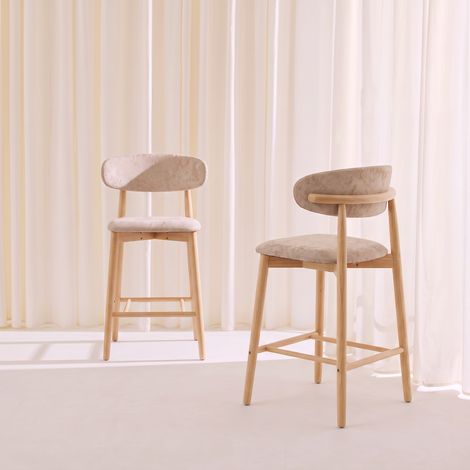 Lot de 2 tabourets de bar en bois d'hévéa naturel et tissu chenille - Paola Naturel / Taupe (1/5)