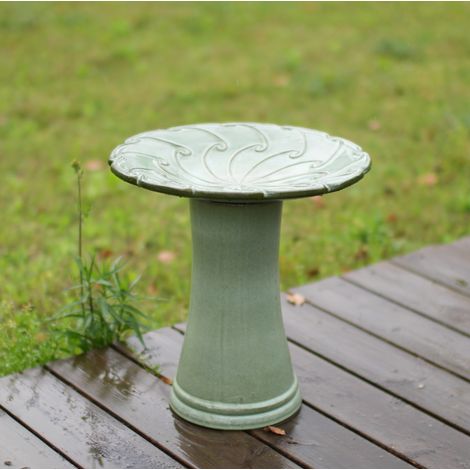Bain d’oiseaux en céramique fait main Ø 43 cm x H 45 cm, vert clair brillant (1/5)