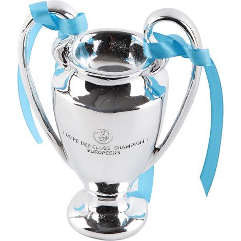 Coupe de la Ligue des Champions d'Europe en résine. moule à trophée. décoration de table pour football