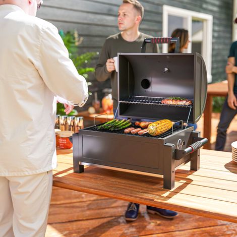 Barbecue à charbon avec couvercle, grille de maintien au chaud, tiroir à cendres, thermomètre, acier inoxydable, 67 x 53 x 55 cm, noir/rouge