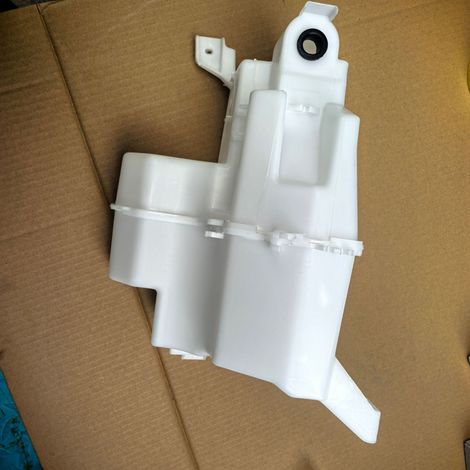 Windshield washer fluid dispenser for 2017 Nissan X-Trail T32, single nozzle, model 28910-6FV0A. (1/4)