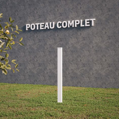 Mon Marché Déco – Poteau complet slim 120 cm en PVC – Accessoires inclus – Compatible lisses droites et plaques soubassement – Installation facile