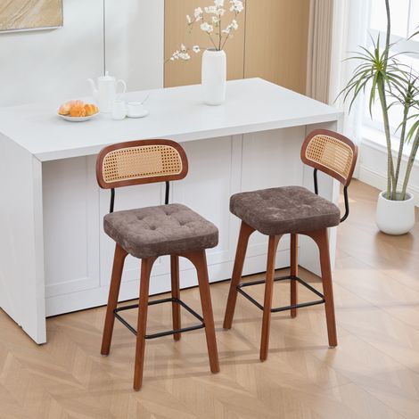 Set di 2 sgabelli da bar girevoli a 360° con schienale in rattan e seduta in ciniglia marrone OKWISH (1/5)
