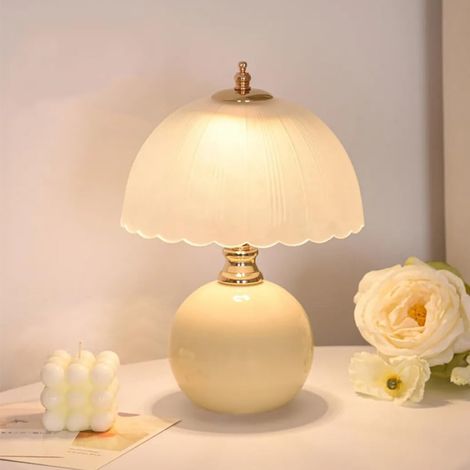 Lampe de chevet en forme de champignon, offrant un éclairage d'ambiance doux, alimentée par USB et à luminosité réglable (jaune laiteux). (1/5)