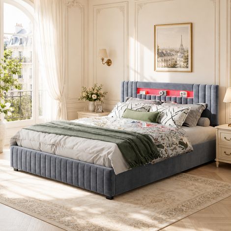 Lit double rembourré de 140 x 200 avec sommier à latte - Bande lumineuse LED réglable - Tête de lit à rayures - Rangement à vérins - Velour gris (1/5)