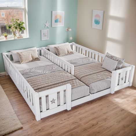 Lit Enfant Double 180x200 cm en Bois Massif, Lit Montessori au Sol avec Sommier à Lattes, Motif Étoiles et Barrière de Sécurité Anti-chute, Blanc (1/5)