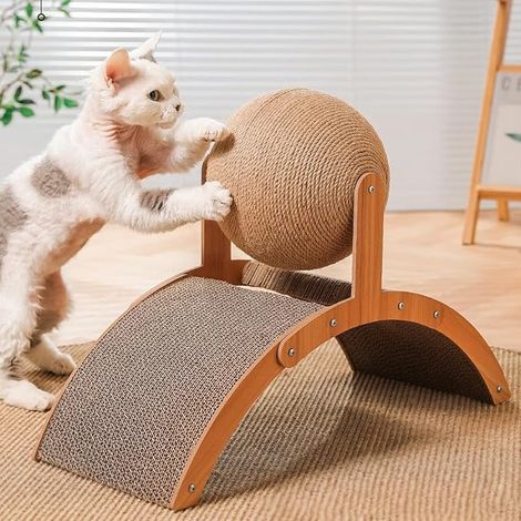 Grattoir pour chat en carton, griffoir en sisal naturel avec balle, design de pont bombé, jouet pour les besoins naturels de griffage et protection des meubles, 35 x 15 x 26 cm (1/5)