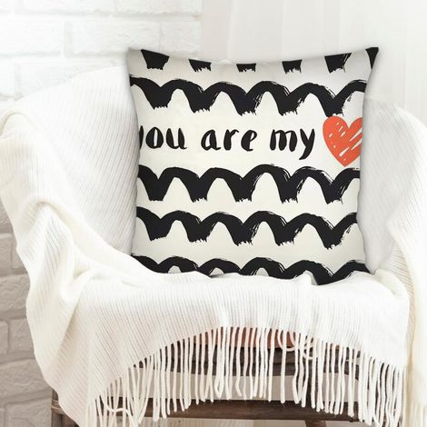 Coussin décoratif résistant au lavage pour salon chambre décoration de la saint-valentin (1/5)
