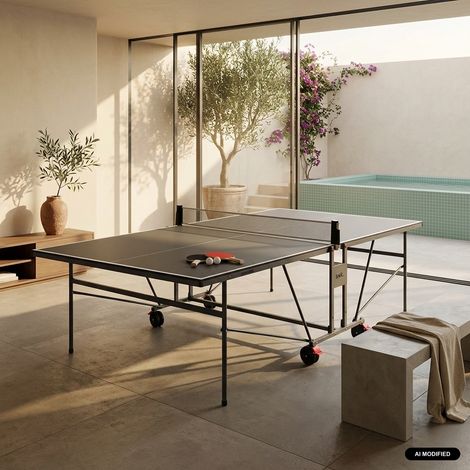 sweeek - Table de ping pong INDOOR gris - table pliable avec 2 raquettes et 3 balles. pour utilisation intérieure. sport tennis de table