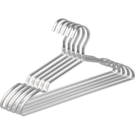 Amber Home Lot de 10 Cintres en Fer Aluminum 42cm, Matte Argenté Métal Cintre pour Vêtements Costumes T-Shirts Chemises Vestes Robes, Encoches Antidérapantes, Élégants et de Qualité, Durables (1/5)