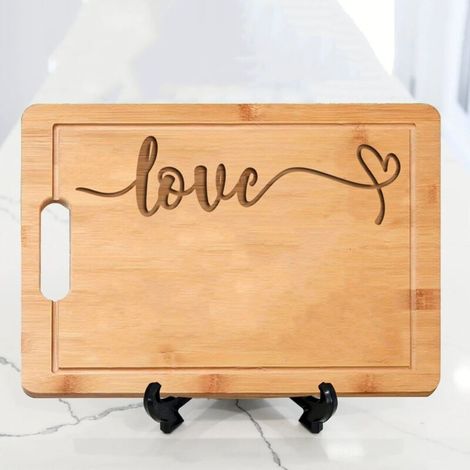Planche en bambou "LOVE" – Message tendre gravé, cadeau amoureux (1/5)