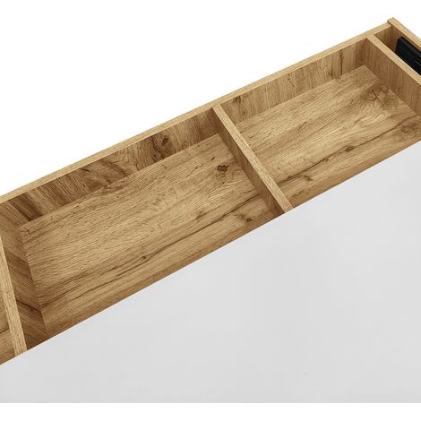 Armoire en acajou, finement poli. Vitrine, équipée d’un éclairage LED qui change de couleur. Contient des tiroirs. (1/5)