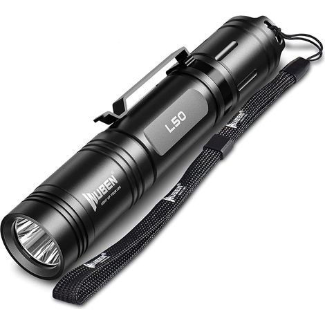 L50 Lampe Torche LED Rechargeable USB 1200 Lumens Étanche 5 Modes Lampe De Poche Led Puissante Tactique Militaire pour Camping Randonnée [Classe énergétique A+++] (1/4)