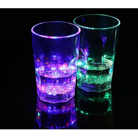 Leuchtender, farbwechselnder Becher mit Wassersensor für Bars, Nachtclubs und Bubble-Tea-Läden (achteckiger Becher) (1/5)