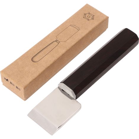 Couteau de coupe en cuir avec lame plate en acier inoxydable et manche en bois pour le travail du cuir, dépeçage et finition. (1/5)