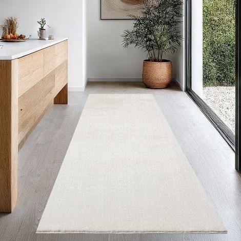 Tapis Moderne Moelleux à Poils Courts, antidérapant, Lavable Jusqu’à 30°C, Super Doux, Aspect Fourrure, pour Salon et Chambre, décoratif, Créme, 80 x 300 cm (1/5)