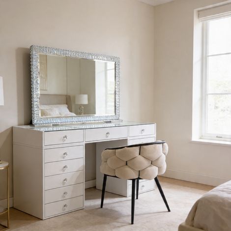 Coiffeuse HomeLuxury avec miroir LED crystal 120cm - Blanche Vitrée 150cm avec 13 tiroirs (1/5)