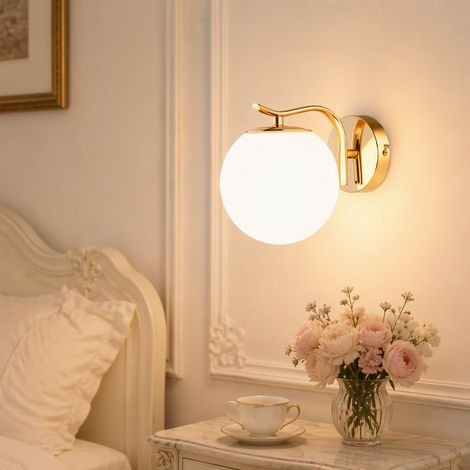 Applique LED in vetro, L22,5 x P15 x H16,5 cm, lampada da parete 10 W 962 lm, oro e vetro opalino bianco, 3000 K, soggiorno, camera, corridoio