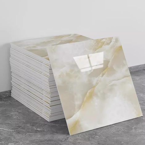 Un ensemble de 10 panneaux de papier peint autocollants à motif marbre (il ne s'agit pas de véritables carreaux, dimensions : 30 x 30 cm) (1/5)