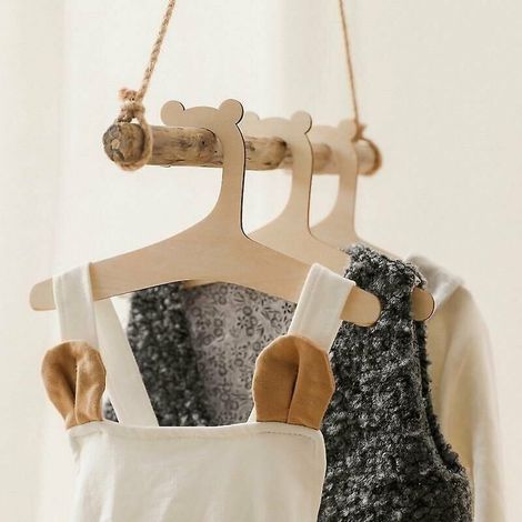 Cintre En Carton Pour Bébé - 10 Pièces - Écologique Et Hygiénique - Pour Vêtements De Nouveau-Né Et Enfant - Slim Design (1/5)