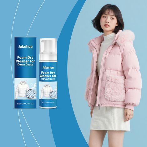 La mousse nettoyante à sec pour doudounes nettoie en douceur et élimine facilement les taches et la saleté. 120 ml -- AUTLEAD (1/5)